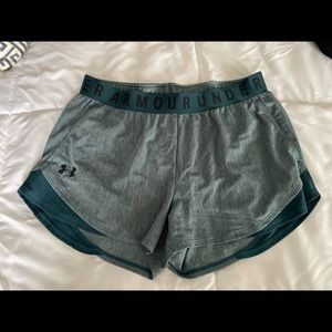 Under Armour Shorts Size Medium
